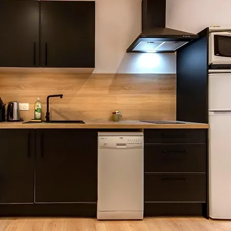 Cabine, Au Pied Des Pistes, 4 Personnes لو دوز آلب